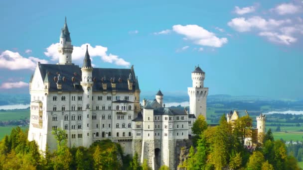 Güney Almanya muhteşem Neuschwanstein Şatosu — Stok video