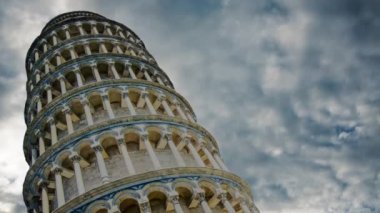 Pisa Kulesi, İtalya'nın sembolü.