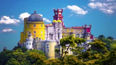 Güzel Pena Kalesi şehrin Sintra, Portekiz