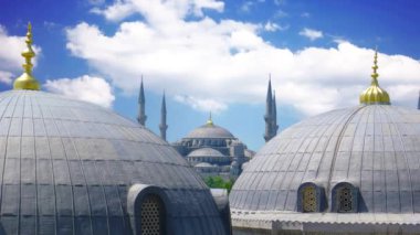 Türkiye 'nin İstanbul kentindeki ünlü mavi cami.