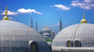 Türkiye 'nin İstanbul kentindeki ünlü mavi cami.