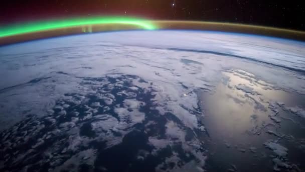 A flight over the earths surface, taken from a space station. Elements Of This Video Furnished By Nasa. This video is NOT FROM PUBLIC DOMAIN. — Stock Video