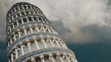 Pisa Kulesi, İtalya'nın sembolü.