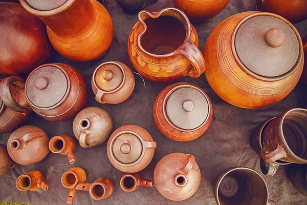 Platos de cerámica respetuosos del medio ambiente, vida sin plástico — Foto de Stock