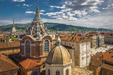 Gerçek Chiesa di San Lorenzo Kubbesi, Torino.
