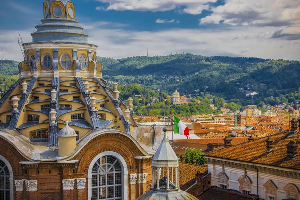 Gerçek Chiesa di San Lorenzo Kubbesi, Torino. — Stok fotoğraf