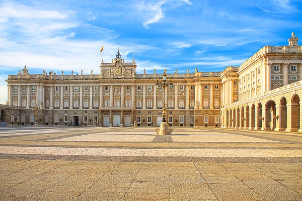 Madrid Kraliyet Sarayı Spanya Krallarının Resmi Ikametgahı — Stok fotoğraf