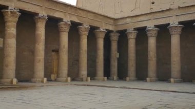 Edfu, Mısır 'daki Horus antik tapınağının kalıntıları.