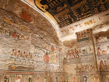 KV9, Kings 'Valley No. 9, Memnon 'un mezarı, 20. hanedanlıktan firavunların mezarı Ramses V ve Ramses VI.