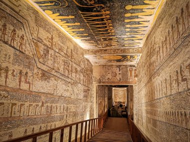 KV9, Kings 'Valley No. 9, Memnon 'un mezarı, 20. hanedanlıktan firavunların mezarı Ramses V ve Ramses VI.