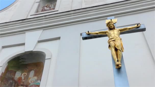 Золотой Иисус Христос Кресте Малая Церковь Распятие — стоковое видео