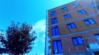 Apartman Binası İnşaatı, Küçük Konut Kompleksi