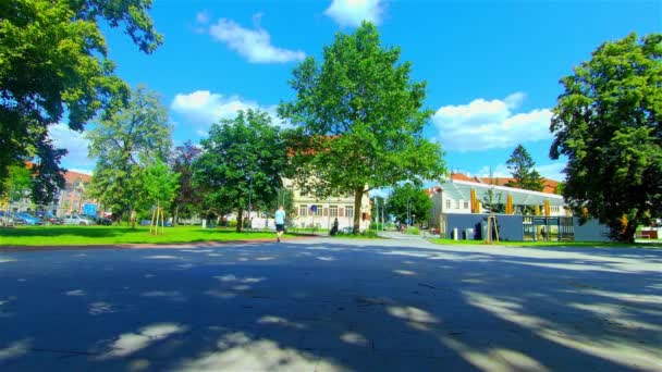 Klein Stadspark Europa Prostejov — Stockvideo