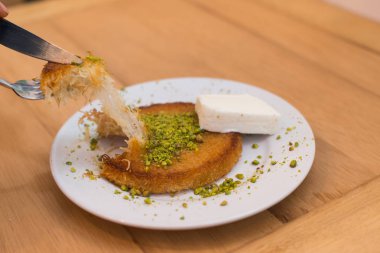 Künefe, Hatay gelen geleneksel Türk tatlı. 