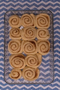 homemeda tarçın rulo, pişirmeye hazır