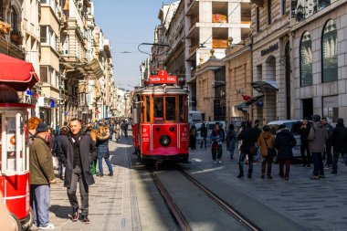 Editörden - Taksim Meydanı - Tunel tramvay, Beyoğlu, marka olduğunu