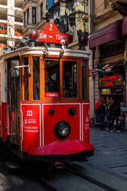 Editörden - Taksim Meydanı - Tunel tramvay, Beyoğlu, marka olduğunu