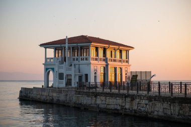 Moda iskelesi, moda dock, moda pier. Kadikoy, Istanbul. Turkey.