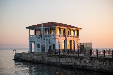 Moda iskelesi, moda dock, moda pier. Kadikoy, Istanbul. Turkey.
