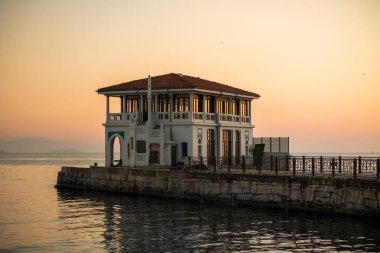 Moda iskelesi, moda dock, moda pier. Kadikoy, Istanbul. Turkey.