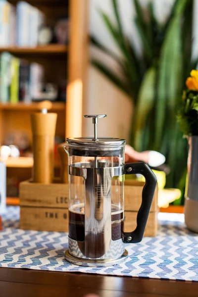 Editörden - bialetti Fransız basın kahve dökücü. siyah kahve