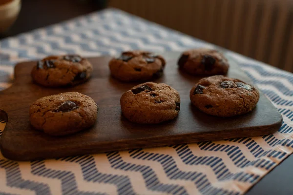 Paleo chocolate trozo de galleta tahini. galleta salada . — Foto de Stock