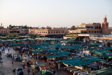 Marakeş ünlü Jamaa el Fna meydanı, Fas. Jemaa el-F