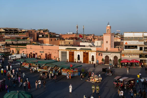 Marakeş ünlü Jamaa el Fna meydanı, Fas. Jemaa el-F