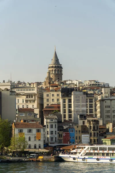 Torre Galata, istanbul. A Turquia. Famoso marco de Istambul . — Fotografia de Stock