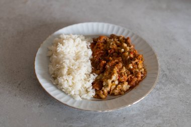 Hunkar Begendi 'nin Patlıcan ve Mea ile yaptığı Türk Yemeği