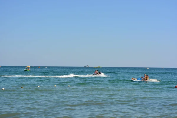 Cielo Blu Con Mare Blu Liscio Del Mar Nero — Foto Stock