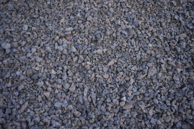 Beyaz İnşaat nehir kum çim ile akşam bırakır