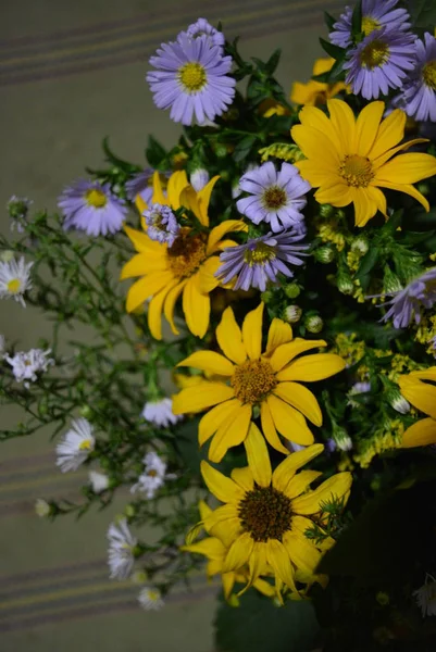 Bouquet Fleurs Belles Fleurs Sauvages Ukrainiennes Sauvages Faites Avec Une — Photo