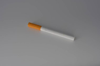 Sigara, Sigara Tütün ve sigara setleri bir beyaz arka plan, Sigara ve sağlığına zarar ile