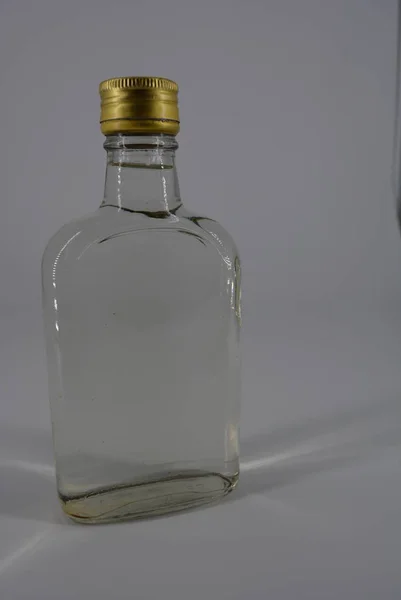 Bebida Alcoólica Água Vdka Grappa Luar Uma Garrafa Vidro Uma — Fotografia de Stock