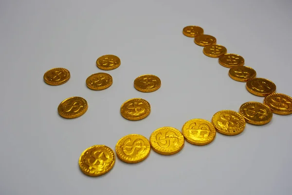 Сладкий Шоколад Форме Золотых Монет Золотые Центы Красивым Переполнением Золотыми — стоковое фото