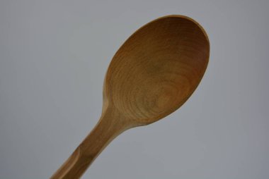 Doğal ahşaptan yapılmış mutfak kahverengi kaşık, oyma ürünler, ahşap sanayi.