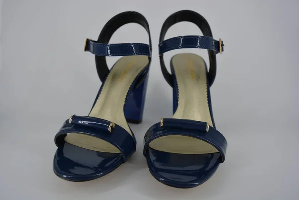 Elegant Women Sandals Natural Patent Leather Zotoli Insoles Fashionable Dark — Stock Photo, Image