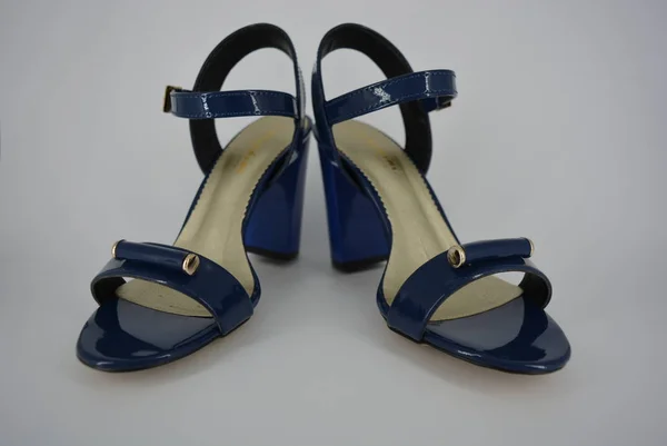 Sandálias Femininas Elegantes Coloridas Couro Natural Palmilhas Zotoli Sandálias Azuis — Fotografia de Stock
