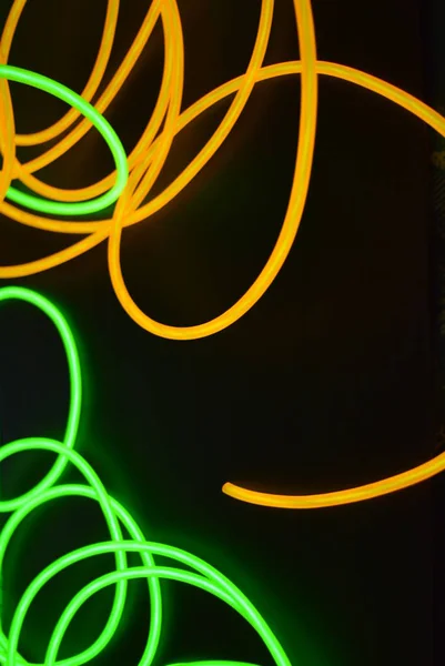 Ragyogó Fényes Sárga Zöld Lime Neonhuzalok Különböző Formátumokban Elrendezésekben Elektrolumineszcens — Stock Fotó