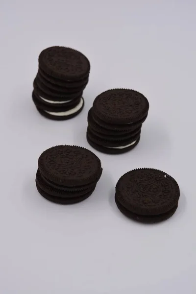 Chocolate Black Thin Cookie Mit Weißer Füllung Köstliche Milch Oreo — Stockfoto