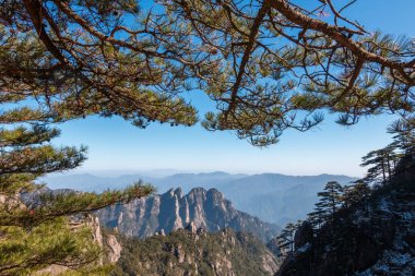 Çin, Anhui 'deki Huangshan Dağı manzarası..