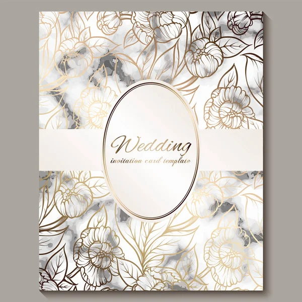 Cartões de convite de casamento luxuosos e elegantes com textura em mármore e fundo dourado brilhante. Convite de casamento moderno decorado com flores de peônia — Vetor de Stock