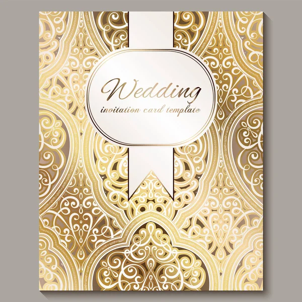 Wedding invitation card with gold shiny eastern and baroque rich foliage. Ornate islamic background for your design. Islam, Arabic, Indian, Dubai. — Stock Vector