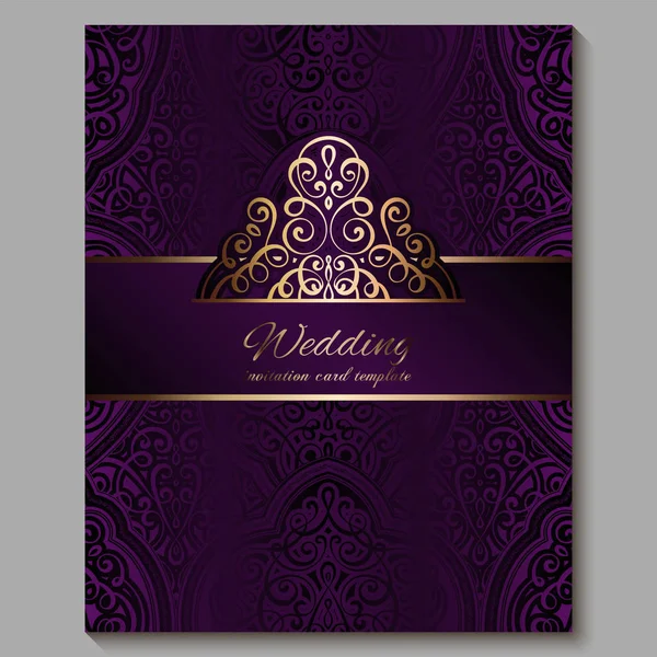 Cartão de convite de casamento com ouro brilhante oriental e barroco rica folhagem. Royal roxo Ornate fundo islâmico para o seu projeto. Islã, árabe, indiano, Dubai . —  Vetores de Stock