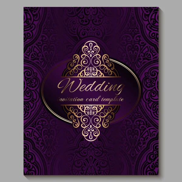 Biglietto d'invito di nozze con oro lucido orientale e ricco fogliame barocco. Royal viola Ornate sfondo islamico per il vostro disegno. Islam, Arabo, Indiano, Dubai . — Vettoriale Stock
