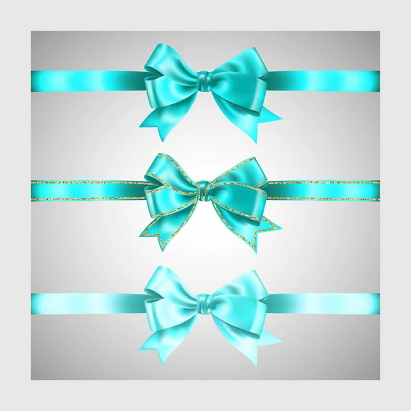 一套三个逼真的浅蓝色丝带蝴蝶结与金色闪闪发光的条纹，矢量插图元素，用于装饰，促销，装饰，销售或庆祝横幅或卡片 — 图库矢量图片