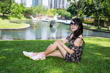 Irene portre çekim içinde Malaysia, Taylandlı kız, güzel çekici ve enerji dolu bir kız. Benim model olmak için güzel bir bayan. Kuala Lumpur Klcc İkiz kule içinde yakalamak ' Bahçe.