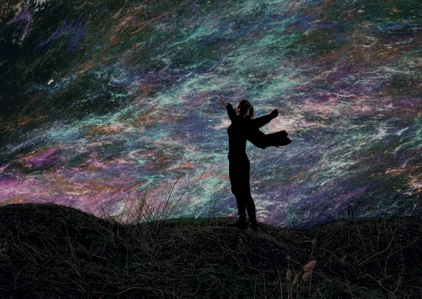 Niña y cielo fractal brillante - imagen generada digitalmente —  Fotos de Stock