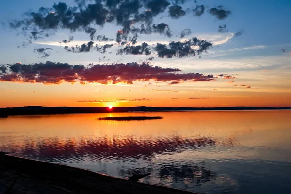 Puesta Sol Brillante Puesta Sol Sobre Horizonte Hermosa Vista — Foto de Stock